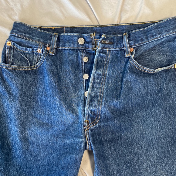 Levi 501 Mens Jeans - Picture 2 of 4